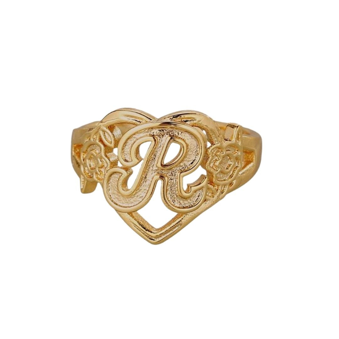 Trend alert: Heart and flowers Initial Ring Gold by Khloe Jewels